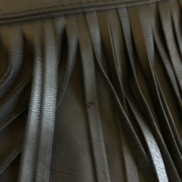 3/$20💕Small black purse with fringe on front - Picture 6 of 8